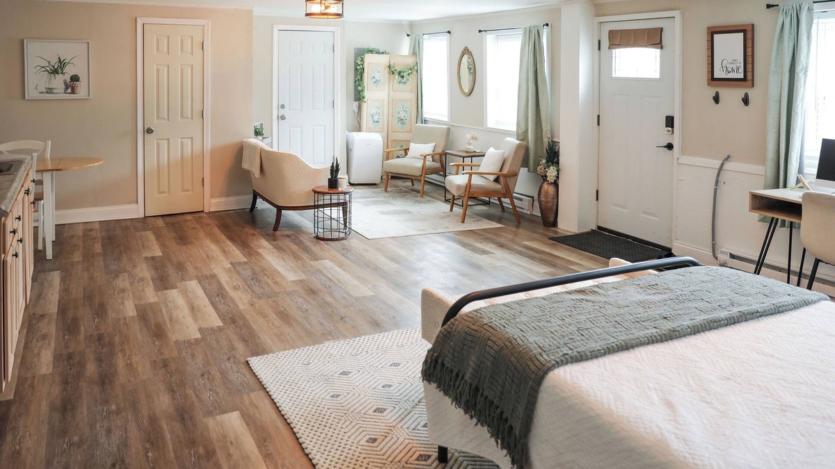 Broad Brook Apartment | Have the perfect stay in a cozy studio, nestled in the heart of Broad Brook.