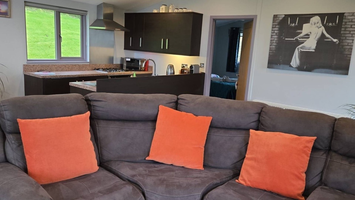 Kirkby-in-Furness Cabin | Haven Lodge Kirkby In Furness - a lodge that sleeps 2 guests in 1 bedroom