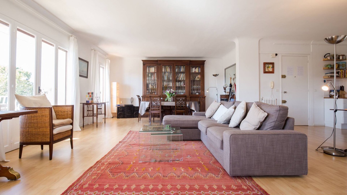 Couronne Urbaine Apartment | Haven of peace overlooking the park, 10 minutes' walk from the historic center