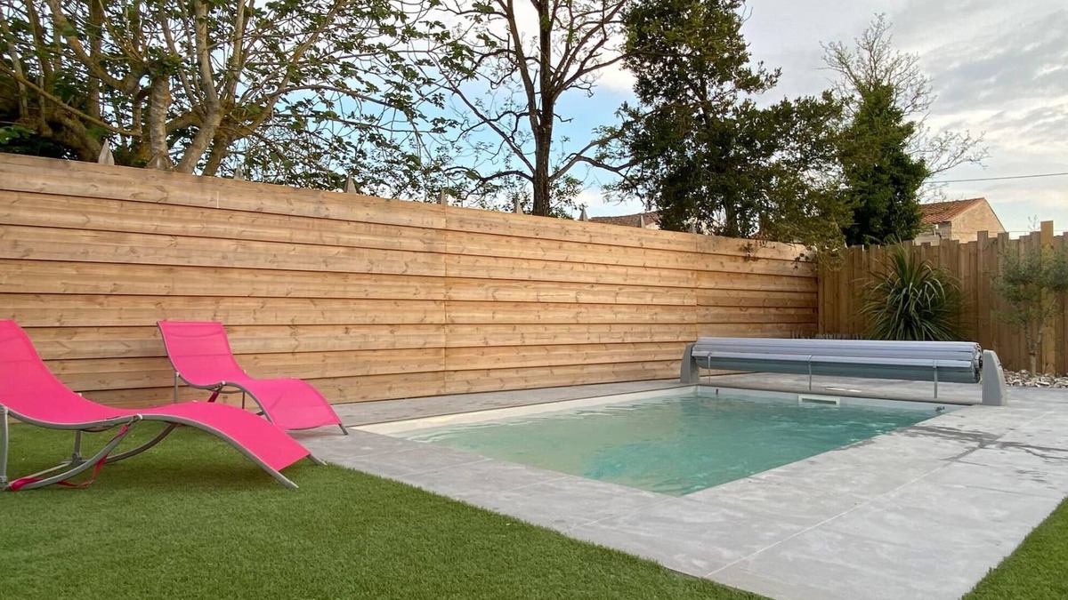 LʼAiguillon-sur-Mer House | Havre de Paix with Private Heated Pool - Ideal Family or Friends Stay