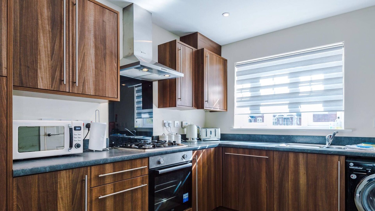 Ewloe House | Hawarden/Semi/Lounge Diner/Driveway Parking