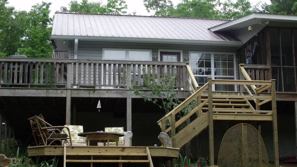 Mentone Cabin | Hawk's Nest Hideaway With Creek That Runs Through This Very Private Property