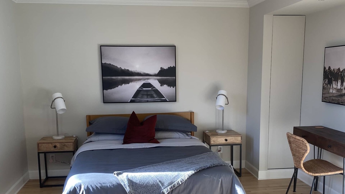 L'Ile-Perrot Apartment | Hawkesbury executive condominium