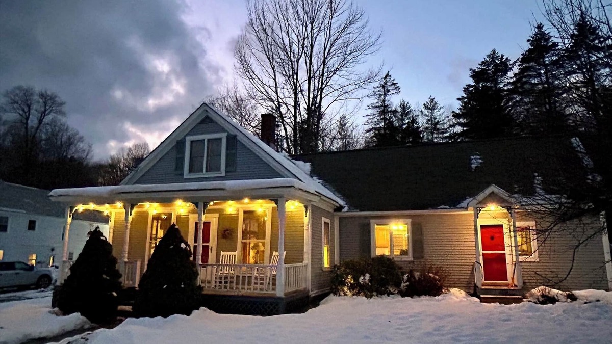Cavendish House | Hawks Mountain Village Retreat - 10 min. to Okemo!
