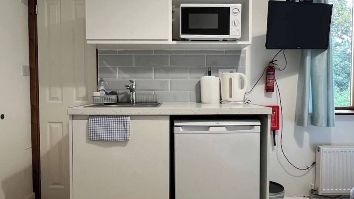 Cambridge Apartment | Hawthorn Guesthouse Studio 3