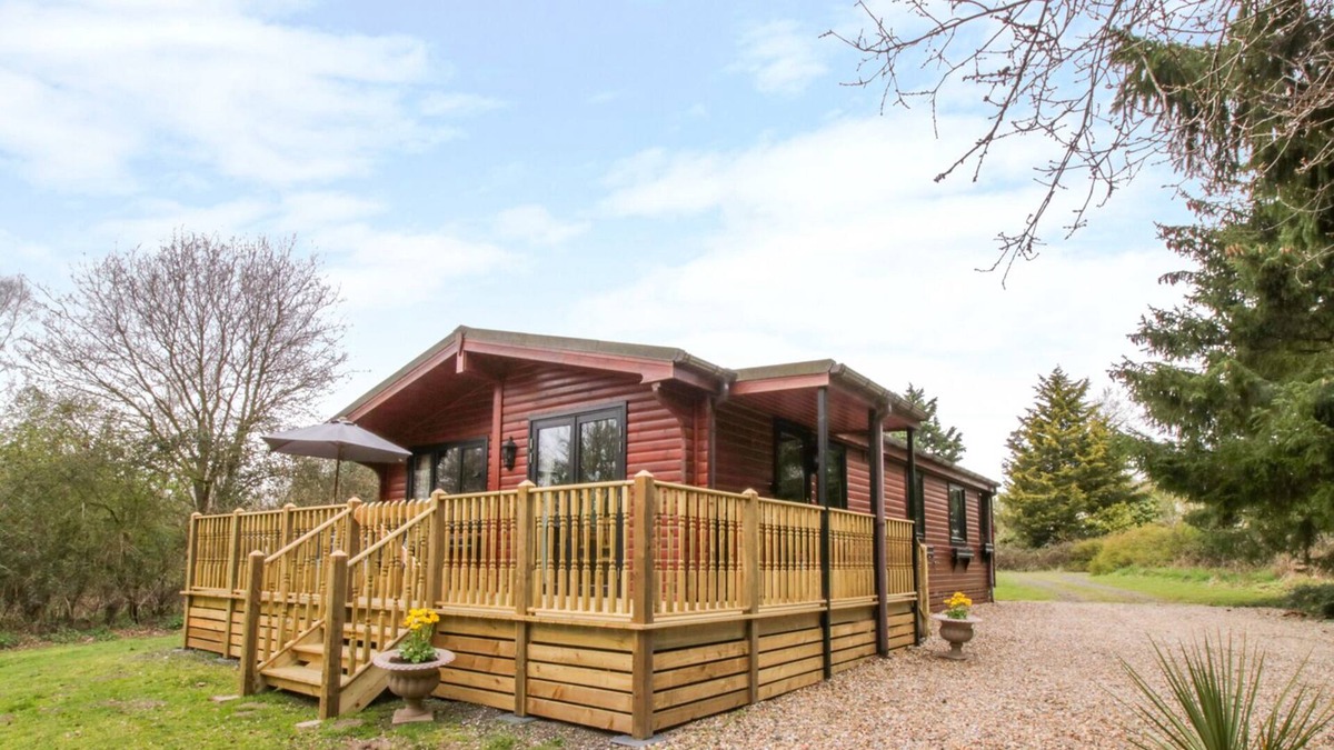 Diss House | HAWTHORN, pet friendly, character holiday cottage in Garboldisham