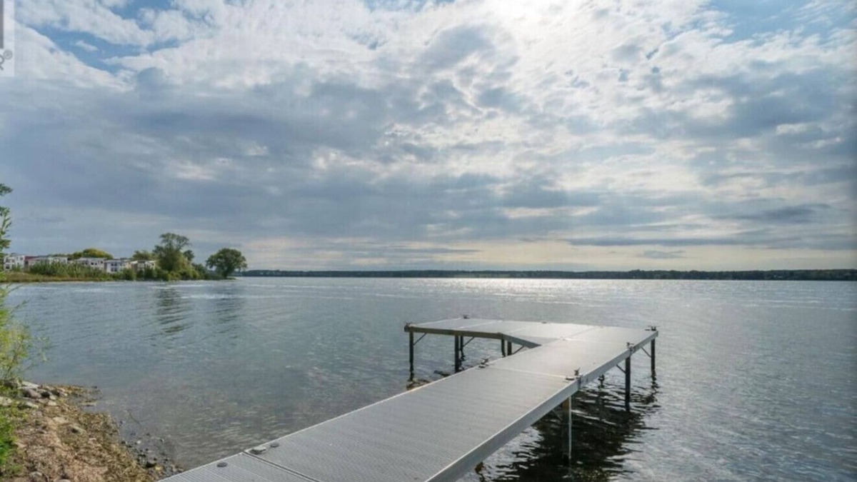 Greater Napanee Cottage | Hay Bay Haven on the Water