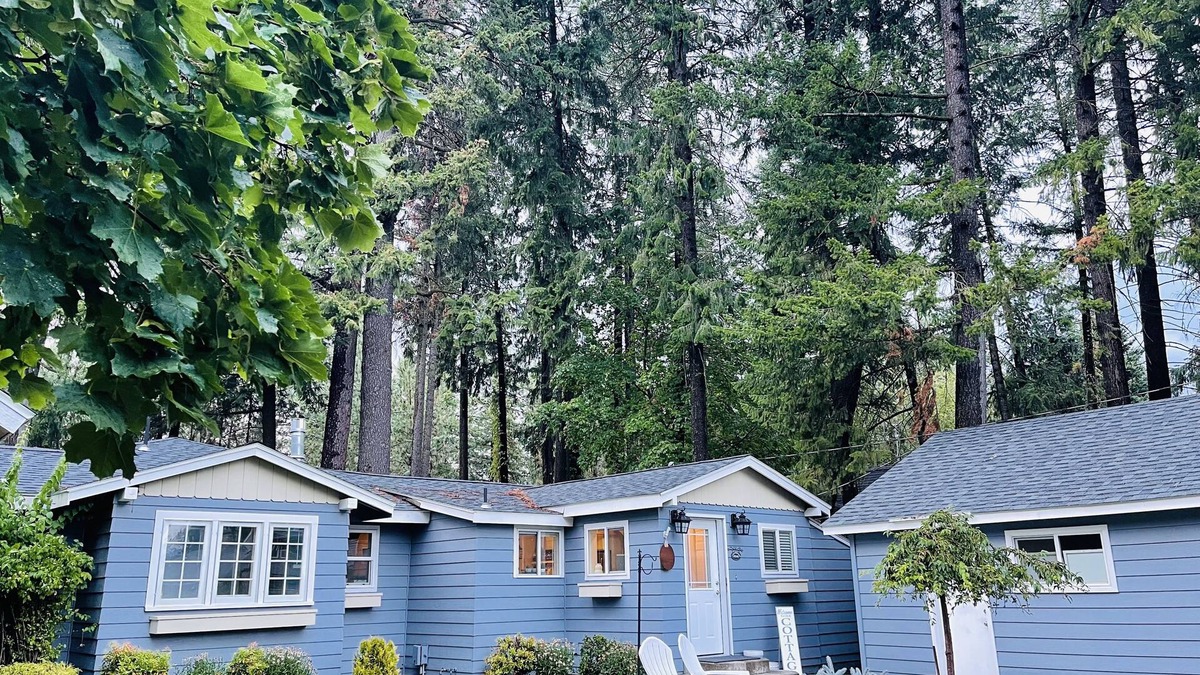 Hayden Lake Cottage | Hayden Lake Cottage