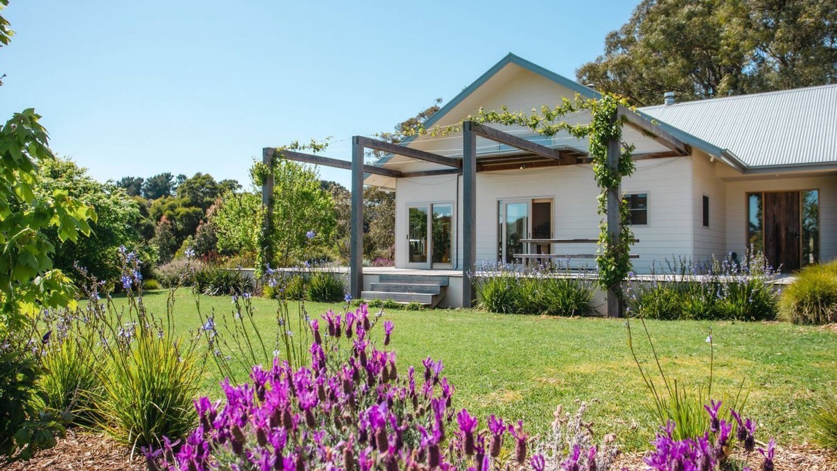 Red Hill South House | Hayduke House in Red Hill