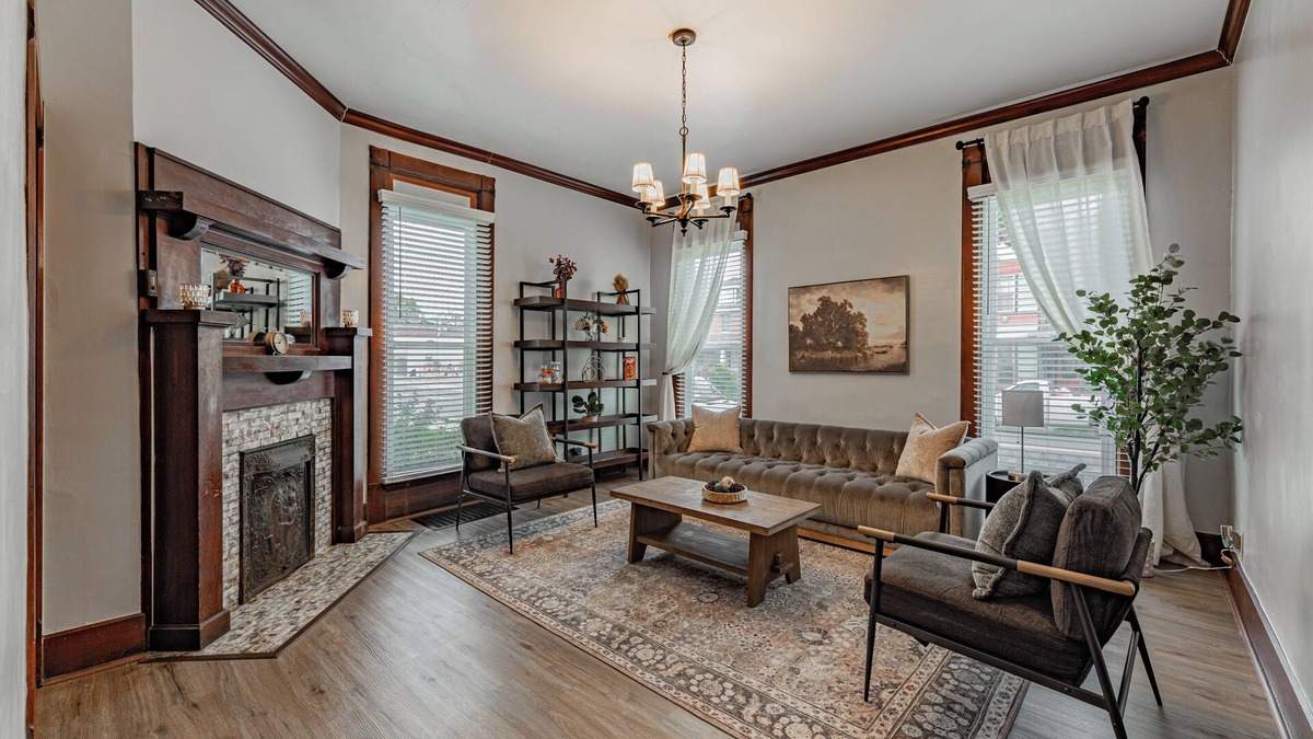 Evansville House | Haynie's Corner “Historic Indigo House”