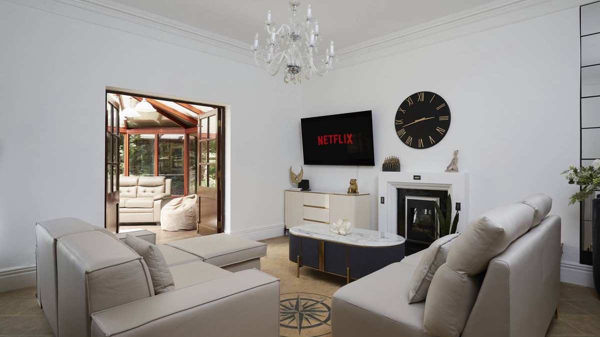 Apperley Bridge House | Hayy Spacious Luxury Cottage