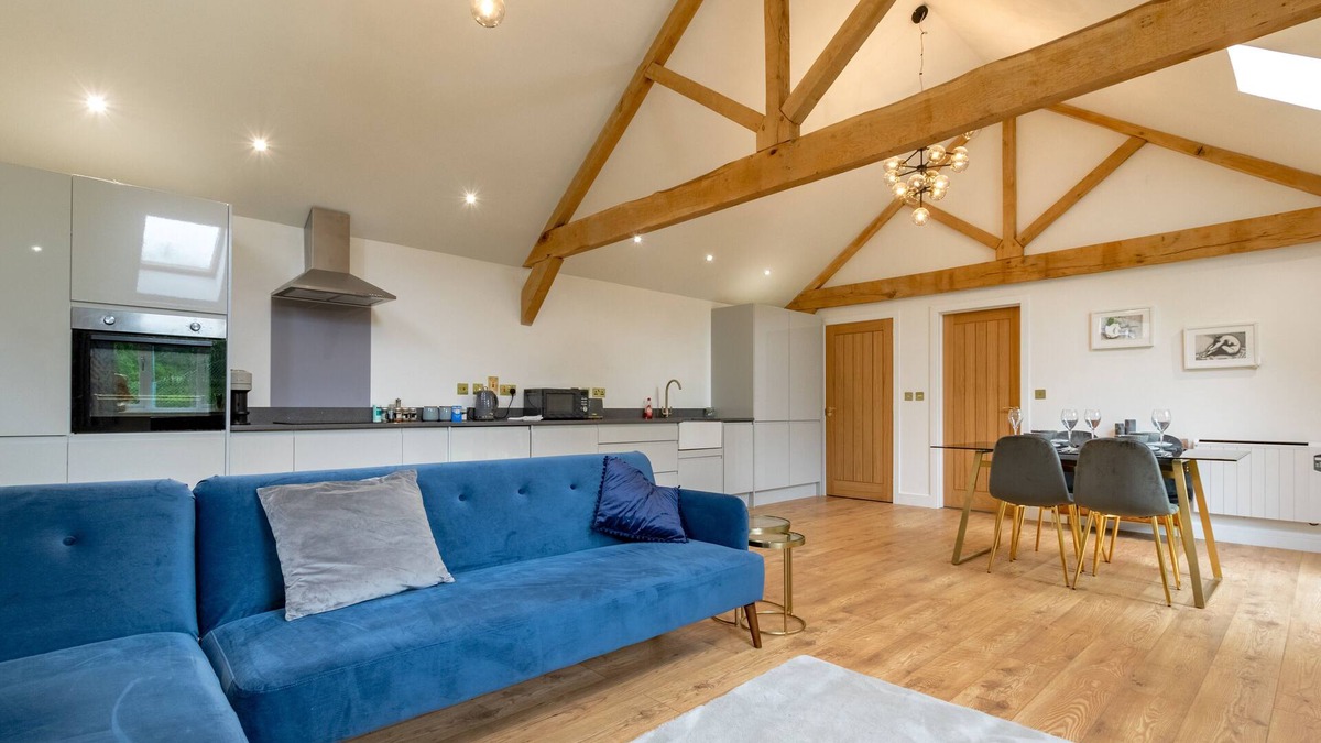 Stoke Holy Cross House | Hazel Barn - One Bedroom House, Sleeps 2