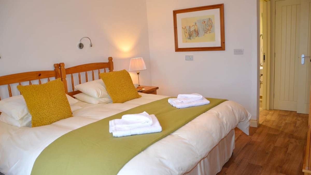 Grampound Cottage | Hazel Cottage Purpose built wheelchair friendly cottage