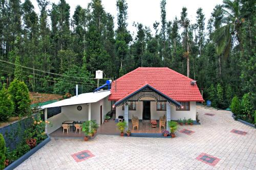 Vastare Villa | Hazel Retreat - Full Home & Coffee Estate