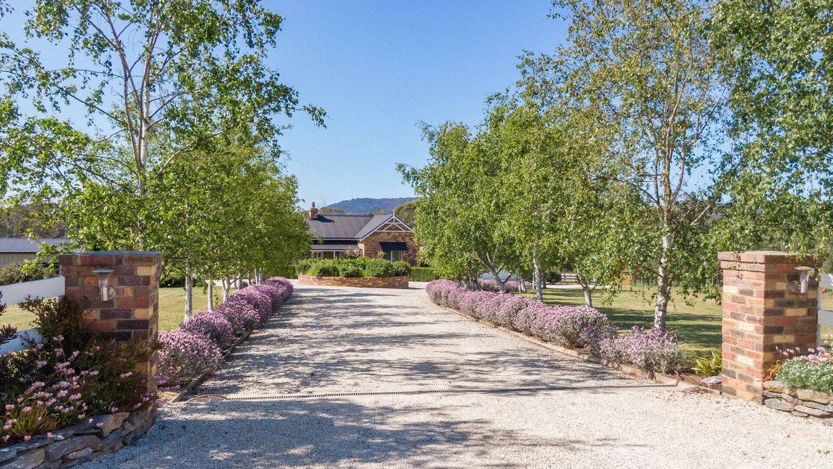 Exeter Cottage | Hazelcreek Cottages