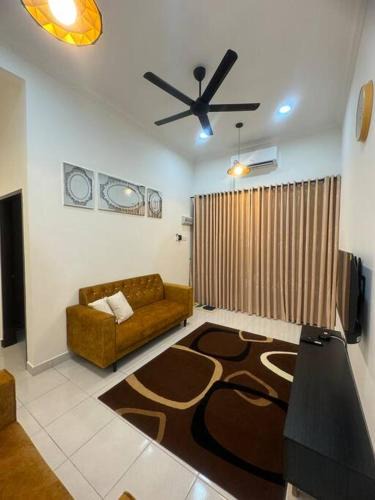 Banting House | Hazzani Homestay KLIA