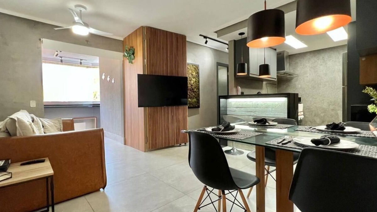 Vila Clais Apartment | HBH06 - AP in the Center, Near the sea | Air, Pool, TV, Wifi. Full Kitchen