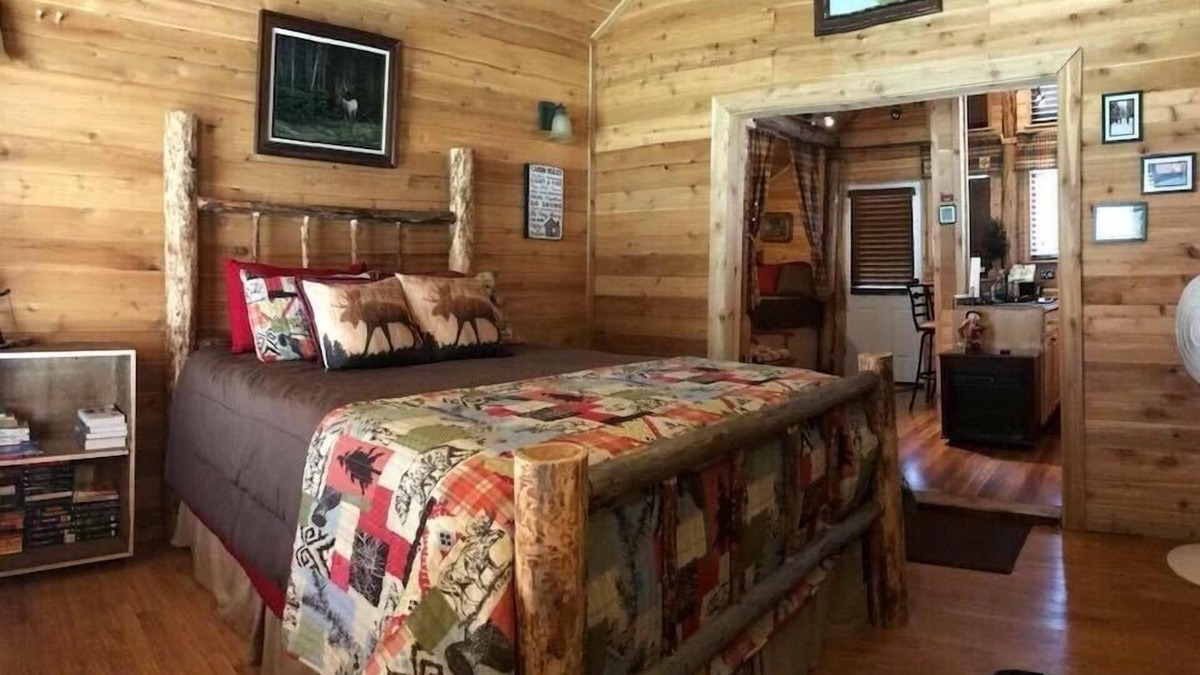 Chewelah Cabin | Head To The Mountains To Refresh