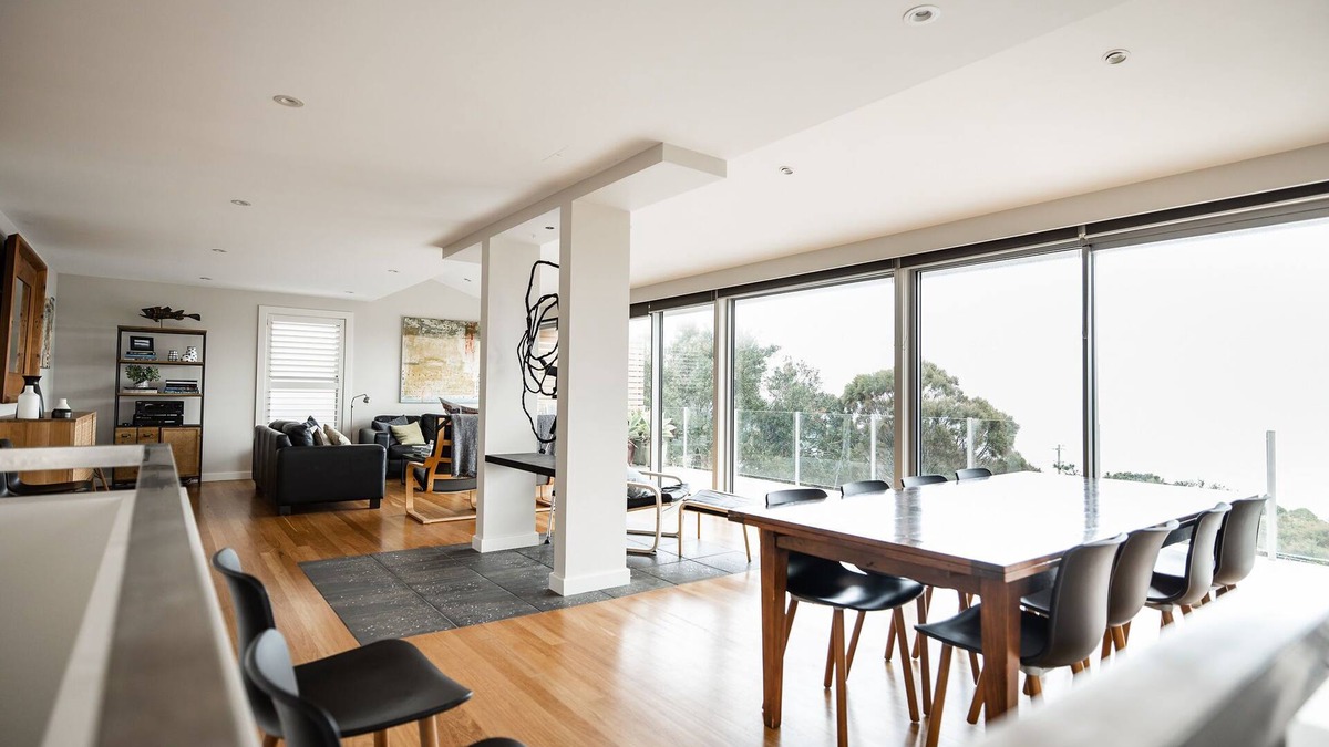 Gerroa House | Headland Vista - Stunning beach views