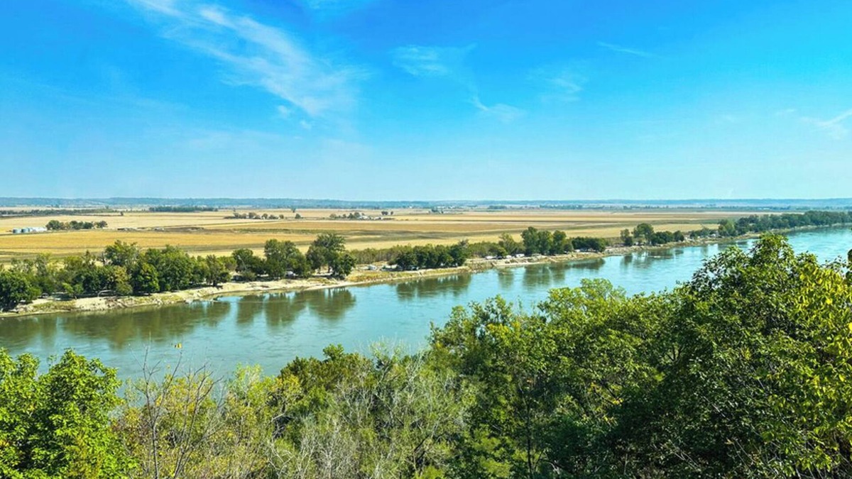 Plattsmouth House | Healing River Mojo Dojo- private retreat overlooking the grand Missouri River