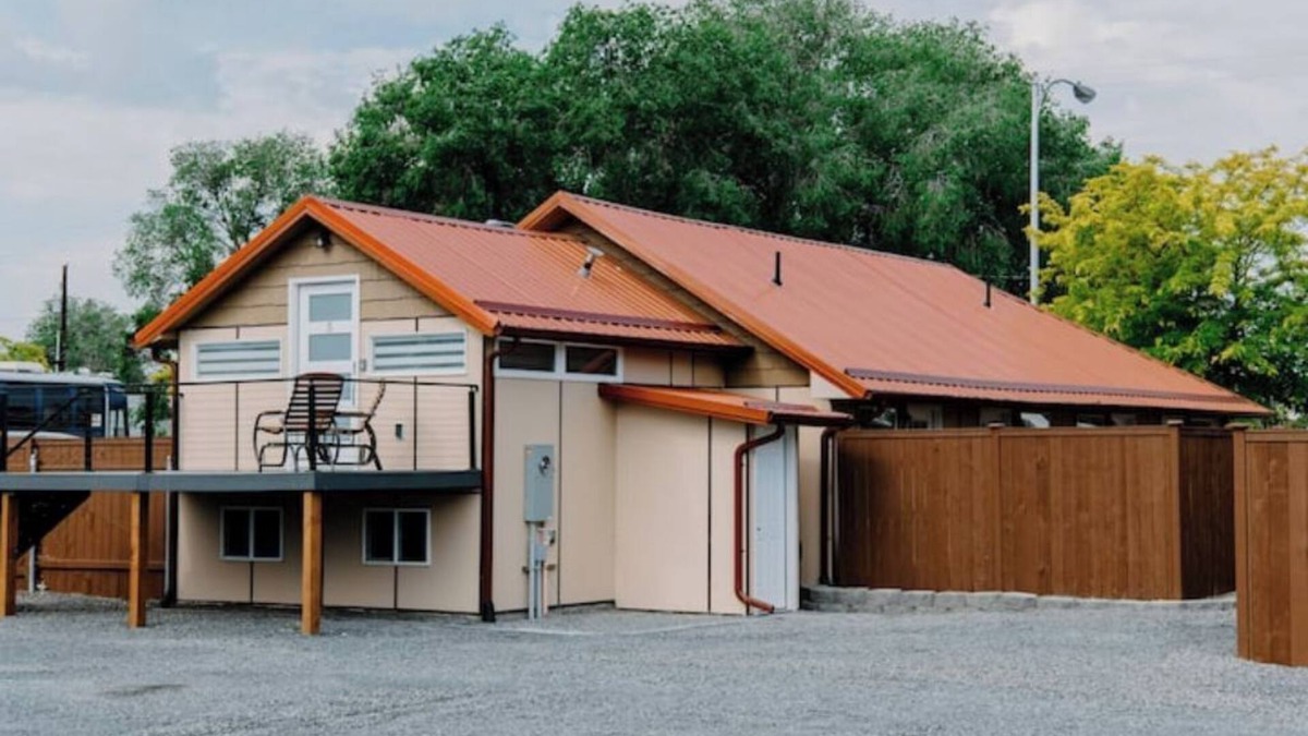 Soap Lake House | Healing Waters Inn Suite #5