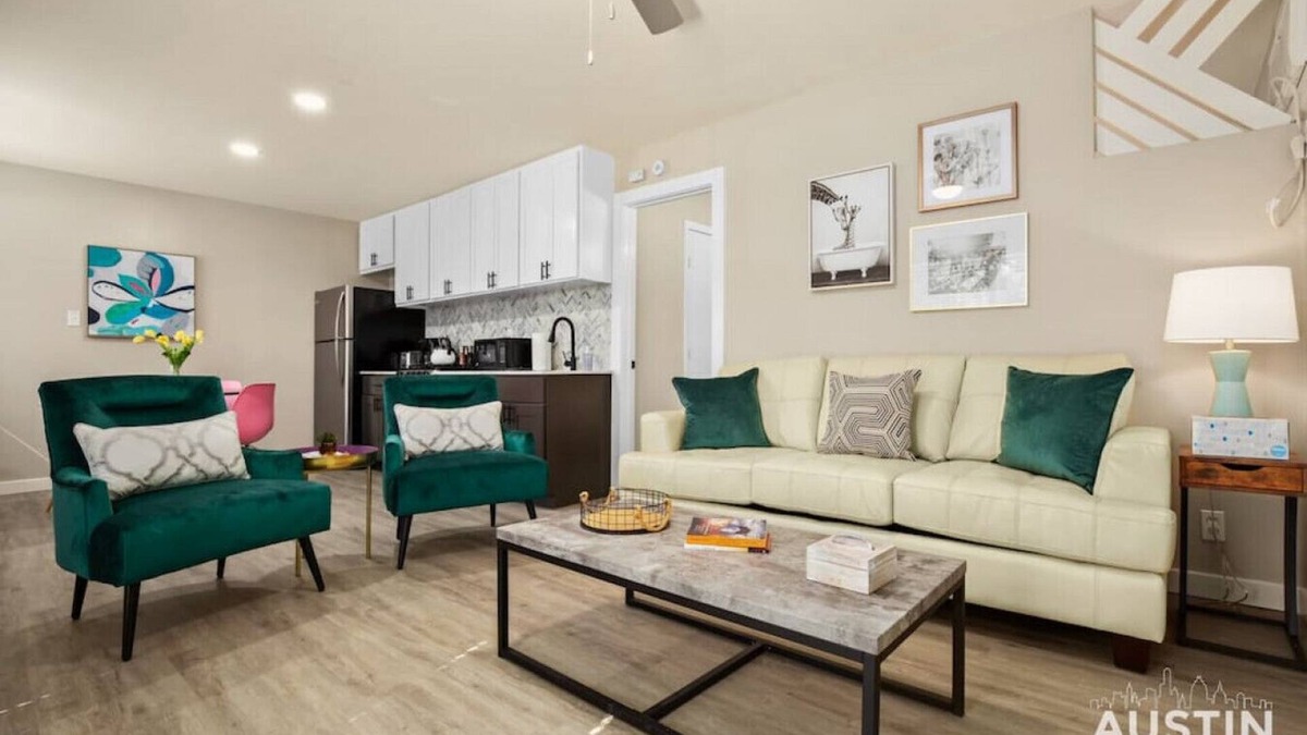 Westfield Apartment | Hearn #104 xxxxxxxxx