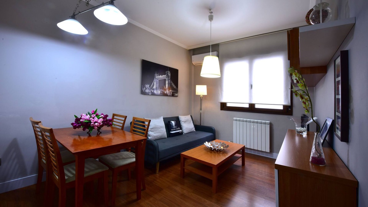 Centro Apartment | HEART IN THE BEST AREA AND VERY QUIET APARTMENT WITH AIR CONDITIONING