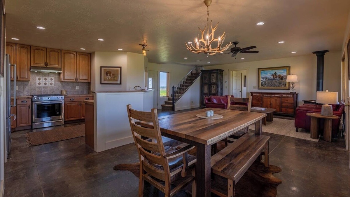 Powell House | Heart Mountain Hideaway- Secluded Western getaway
