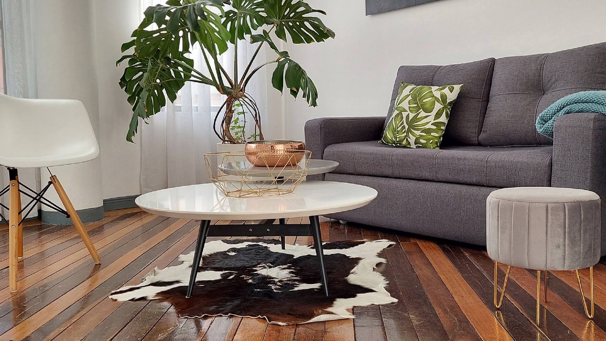 La Candelaria Apartment | Heart of Bogotá: Design Flat w/View on the Plaza de Quevedo. Historic Retreat