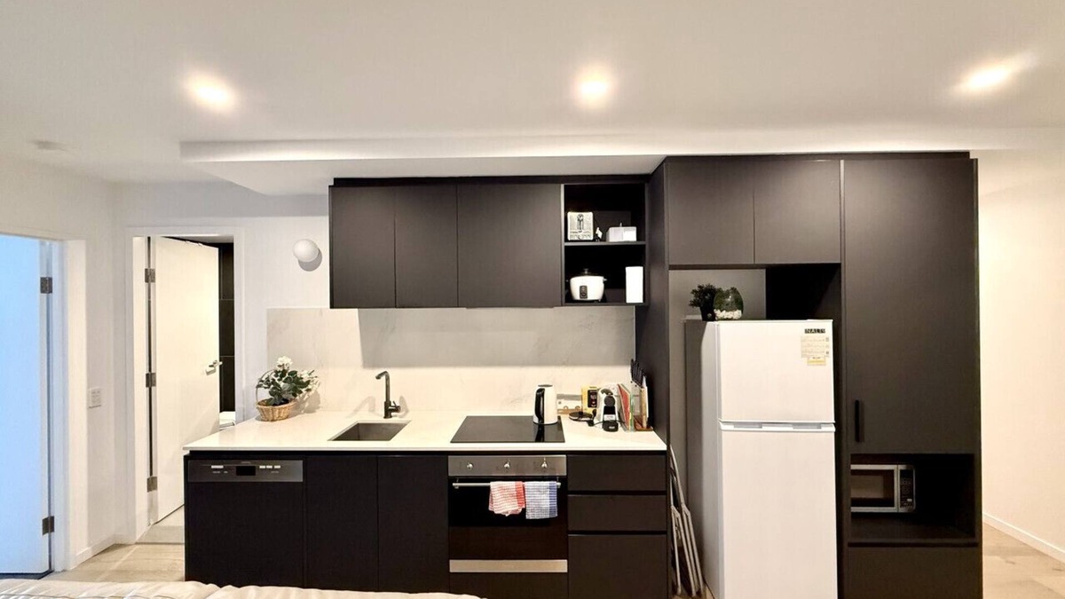 Reid Apartment | Heart of CBD Stylish 2BR Apt-Quiet-pool-view-BBQ