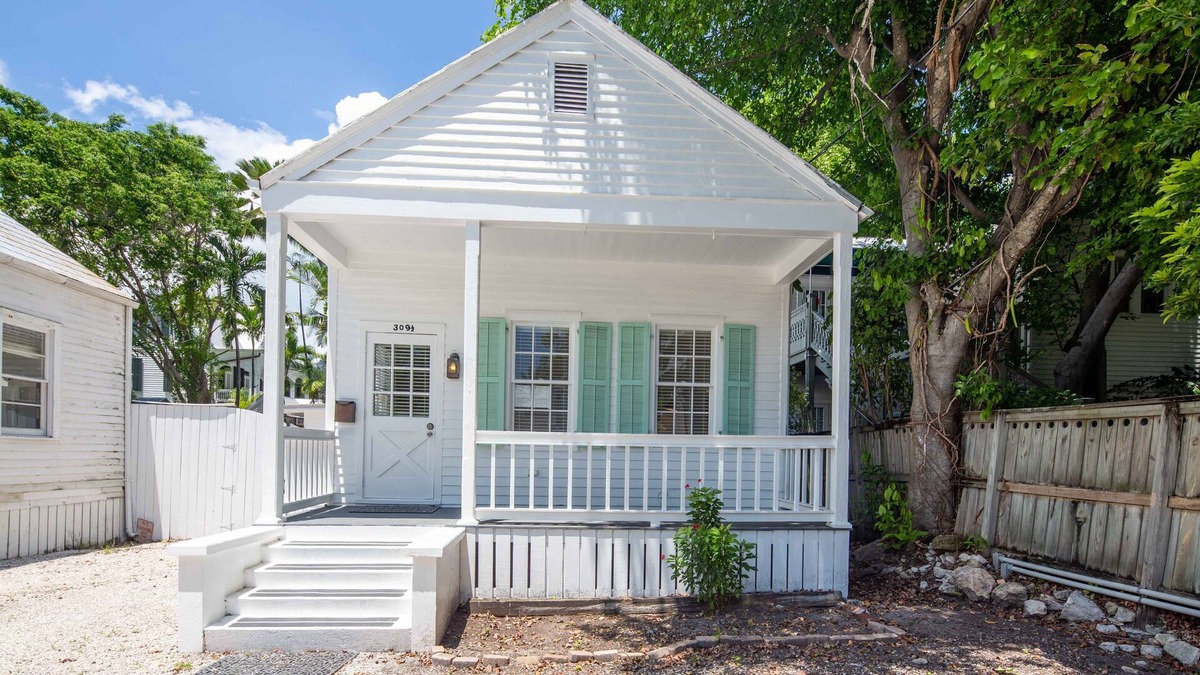 Historic Seaport Cottage | Heart of Downtown Key West Cottage With Off-Street Parking
