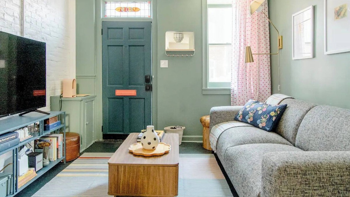 Upper Fells Point House | Heart of Fells Point | King Bed-BBQ Self Check-In