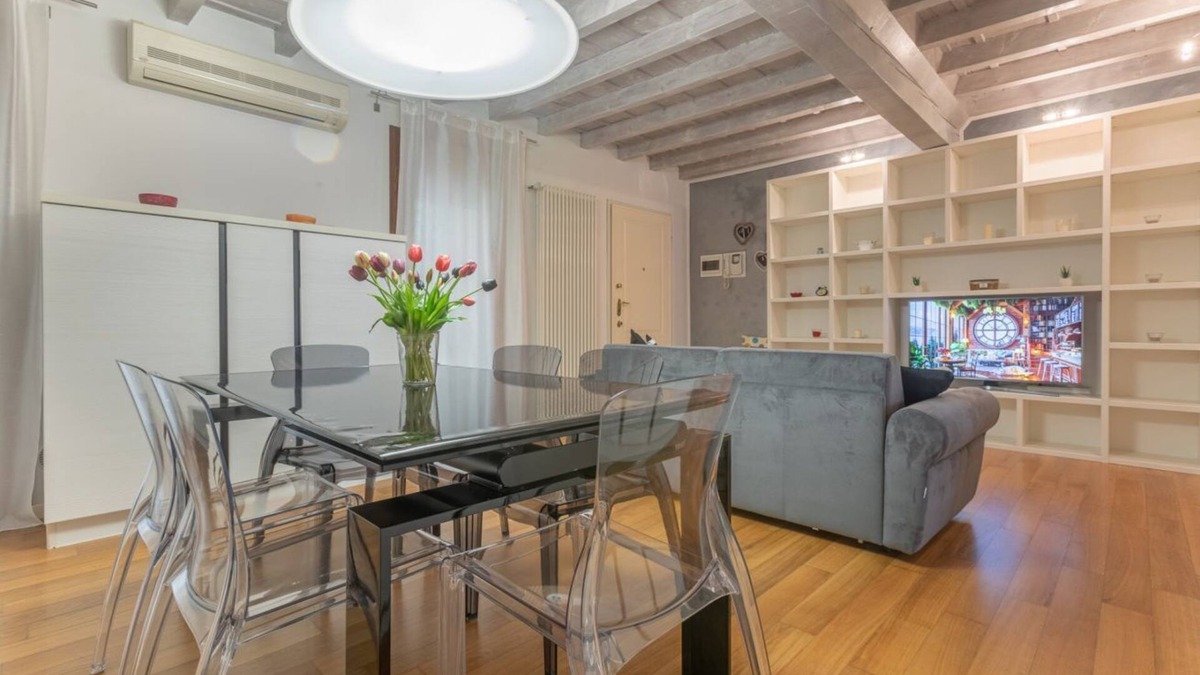 Ferrara Historic Centre Apartment | Heart of Ferrara's History Apartment