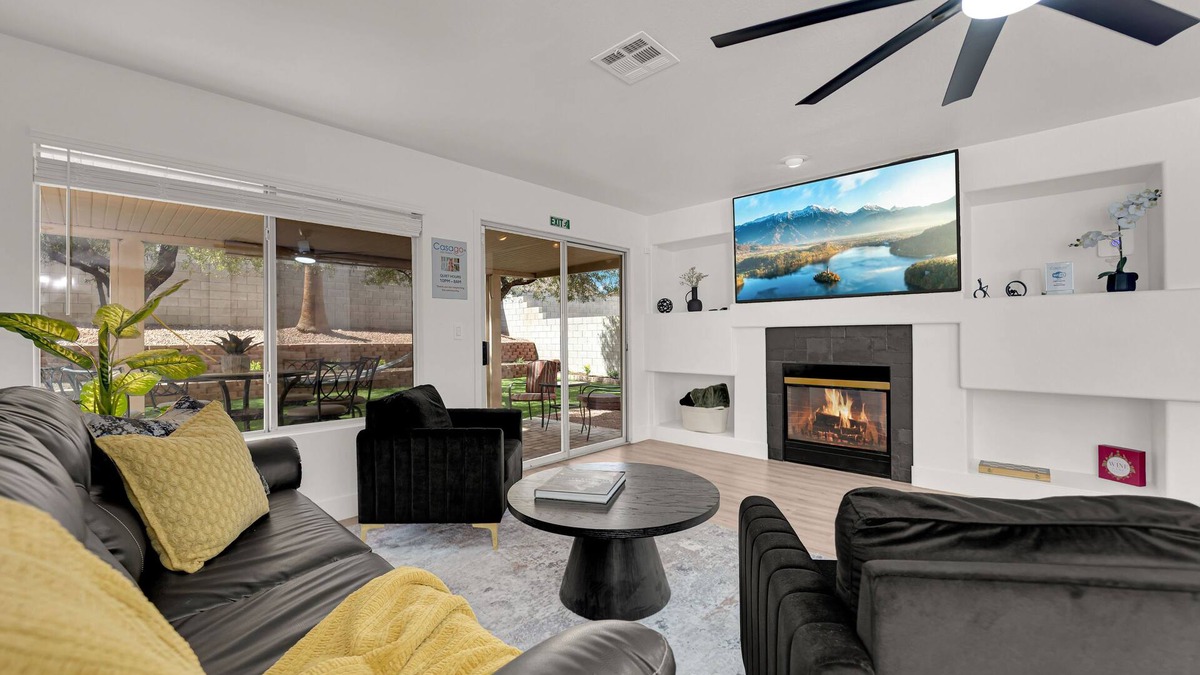 Green Valley Ranch House | Heart of Henderson - Your ideal extended stay