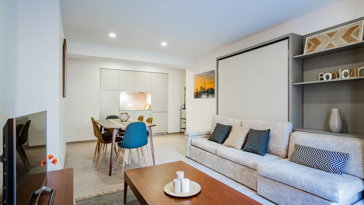 Barrio de las Letras Apartment | Heart of Madrid I Museums Sights Theatres center