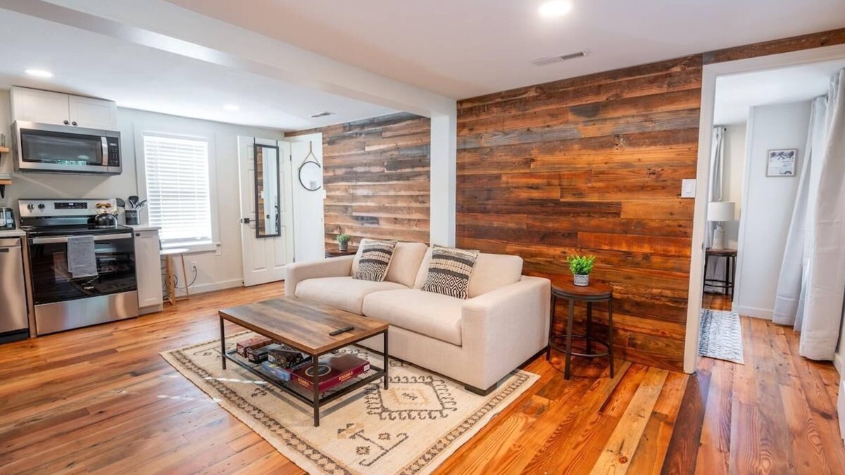 North Charleston Apartment | Heart of Park Circle - 2 Bedroom