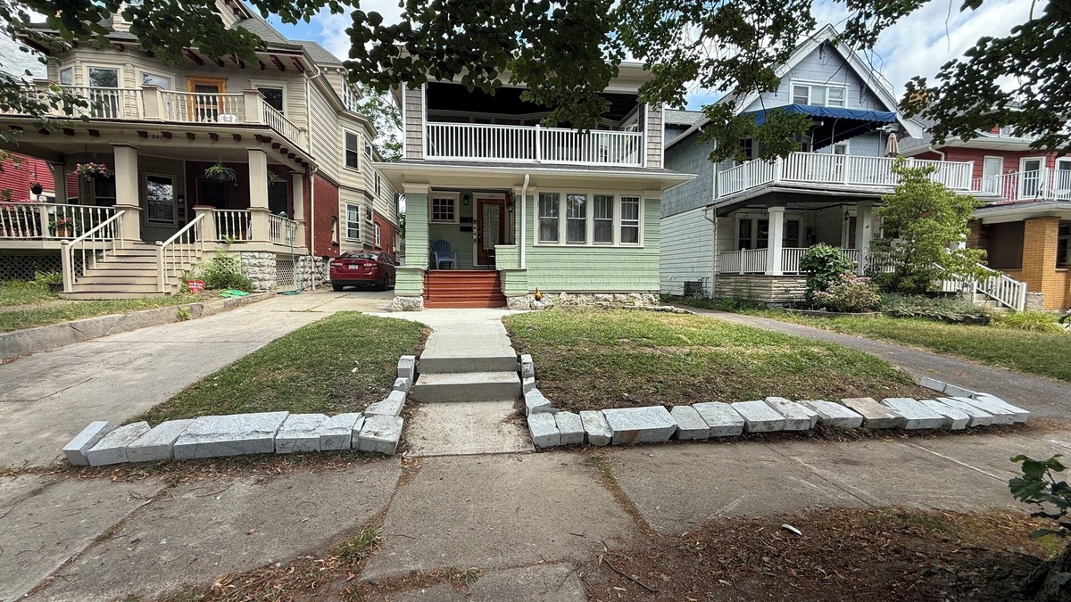 Albright Apartment | Heart of the Buffalo, Olmsted Parks. Long stay discounts!