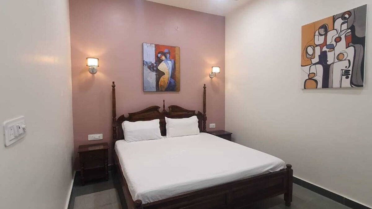 Pink City House | Heart of the City Homestay by Rashmi