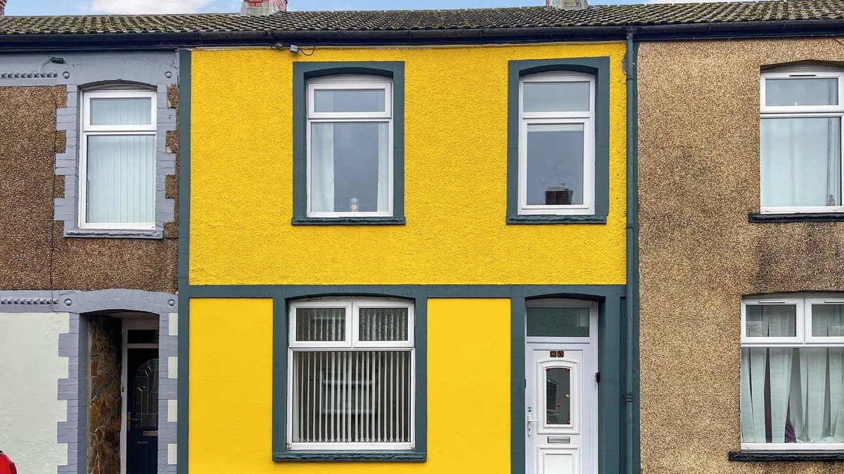 Ebbw Vale Cottage | Heart of the Valleys
