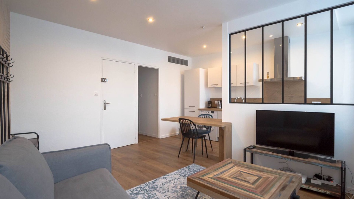 Bar-le-Duc Apartment | Heart of town 5 minutes from the train station