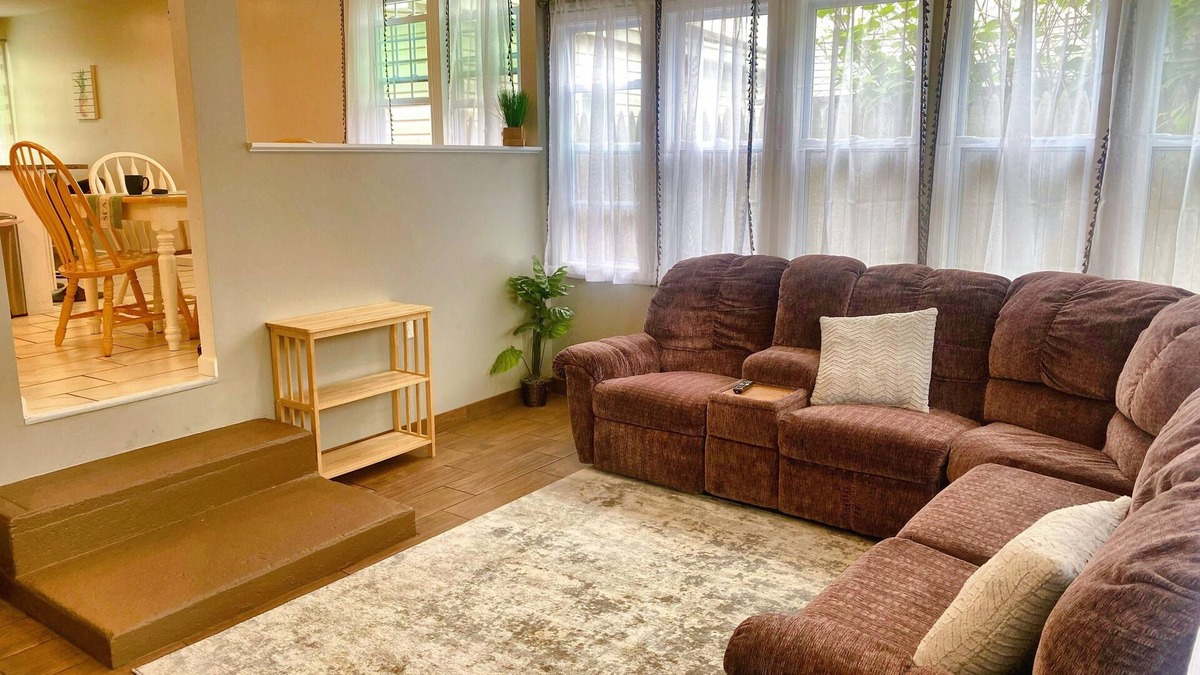 Sylvan Beach House | Heart of town full house with large yard and ample parking