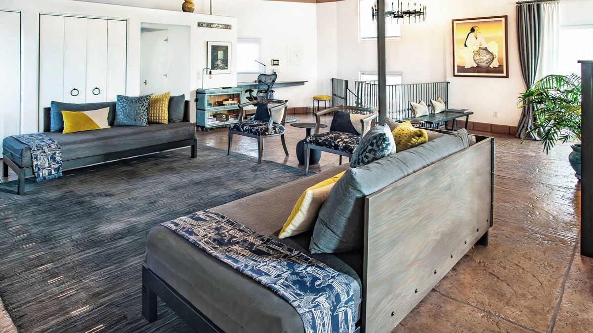 Santa Fe House | Heart of Vibrant Railyard: Downtown Loft with Beautiful Outdoor Space