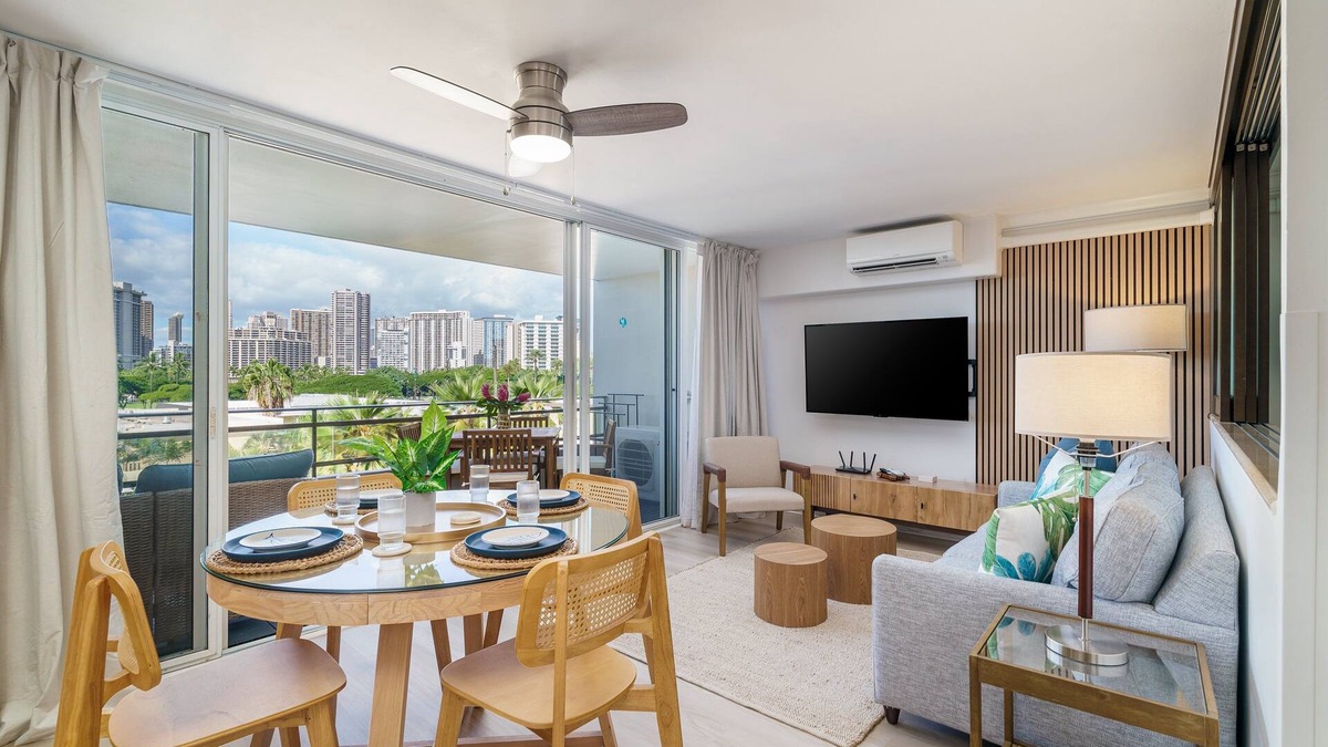 Honolulu Condo | Heart of Waikiki! Modern 2-bedroom/1-bath, Short walk to beach, FREE Parking!