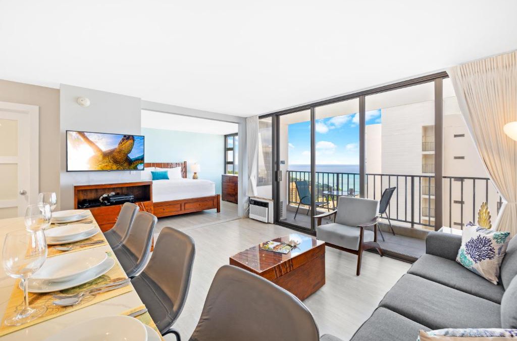 Waikiki Apartment | Heart of Waikiki - Ocean View Condo with Free Parking