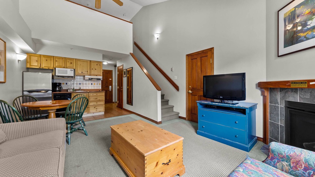 Sun Peaks Hotel | Hearthstone Lodge #331