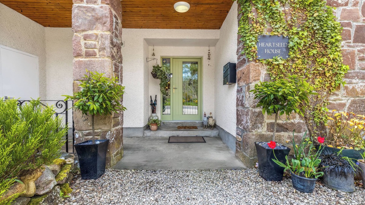 Dornoch Bed & Breakfast | Heartseed House B&B