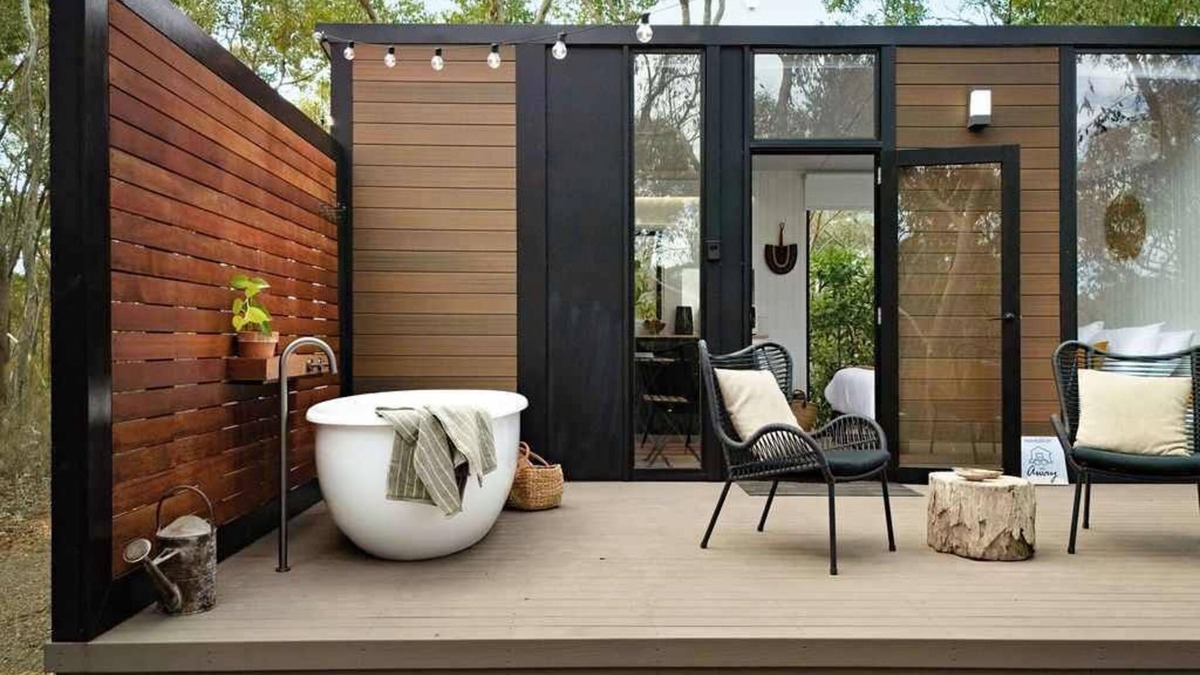 Castlemaine House | HeartStone Hill by Tiny Away