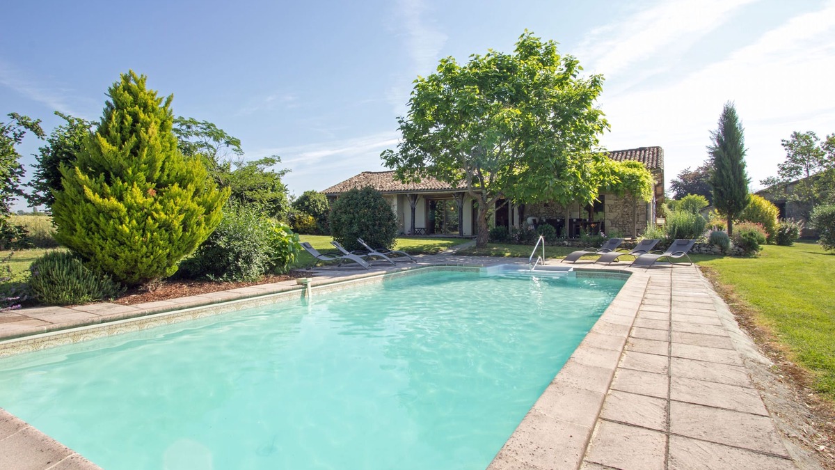 Pardaillan Villa | Heated pool, all on 1 level, rural location. Near to restaurants, historic towns