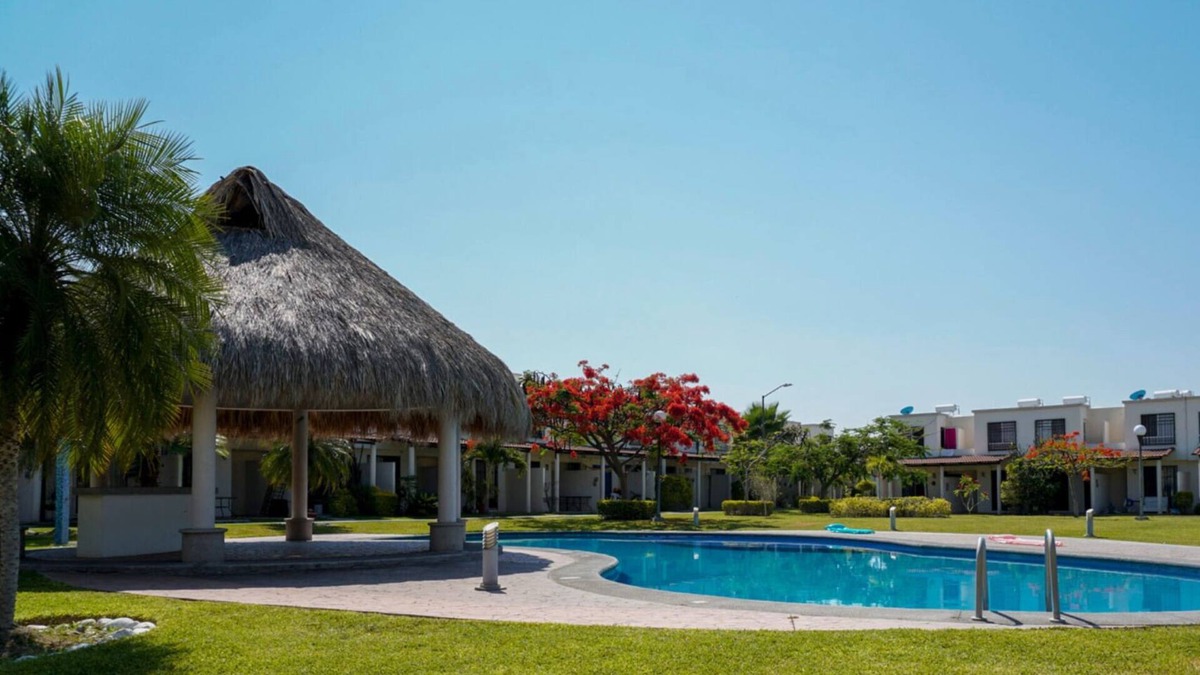 Xochitepec House | Heated pool ☼ Family House in safe subdivision