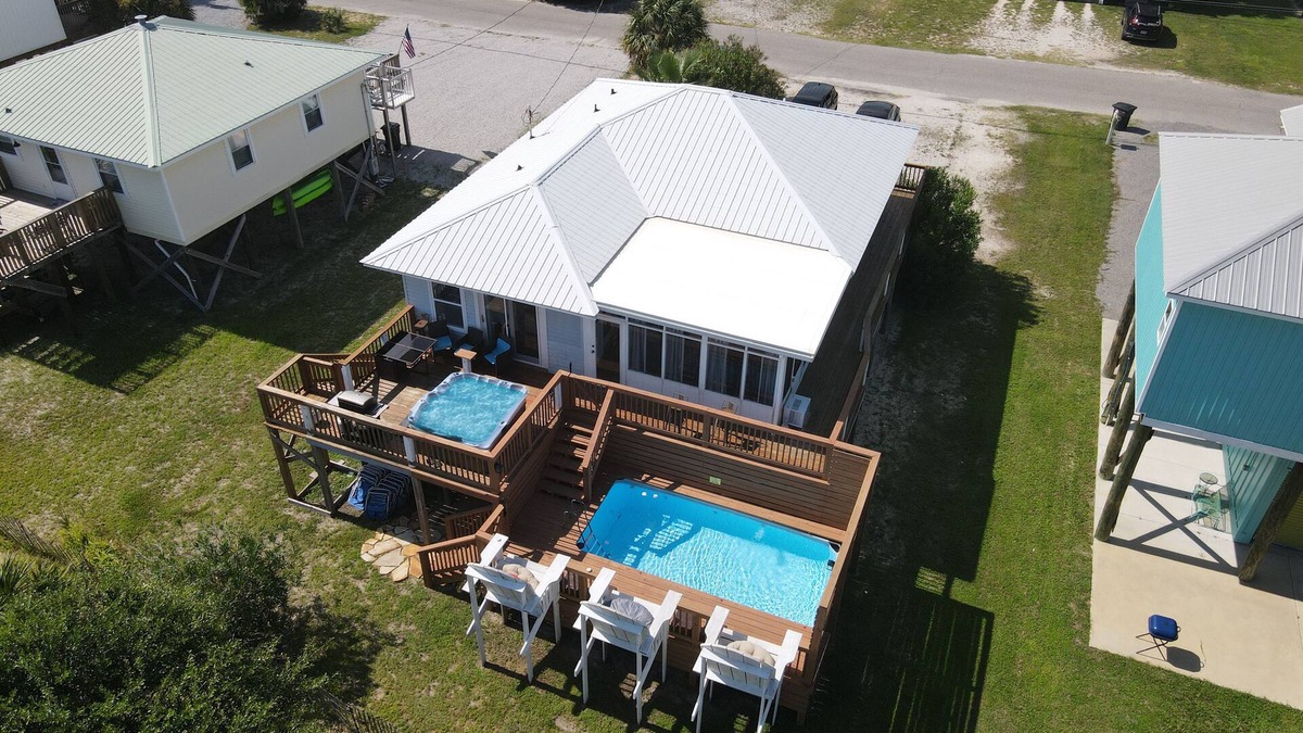 Dauphin Island House | Heated Pool - Great For Large/Multi-Families - Sleeps 16